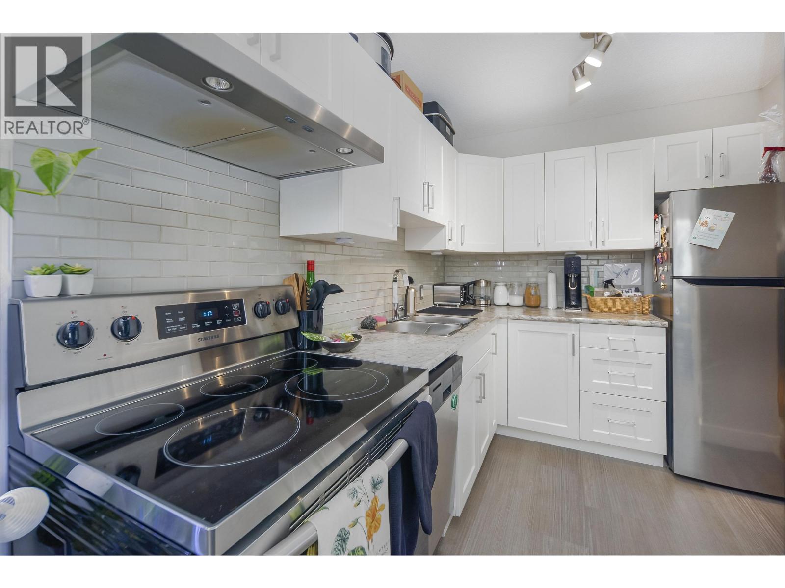 5353 Hastings Street, Burnaby, British Columbia  V5B 1P9 - Photo 19 - C8078817