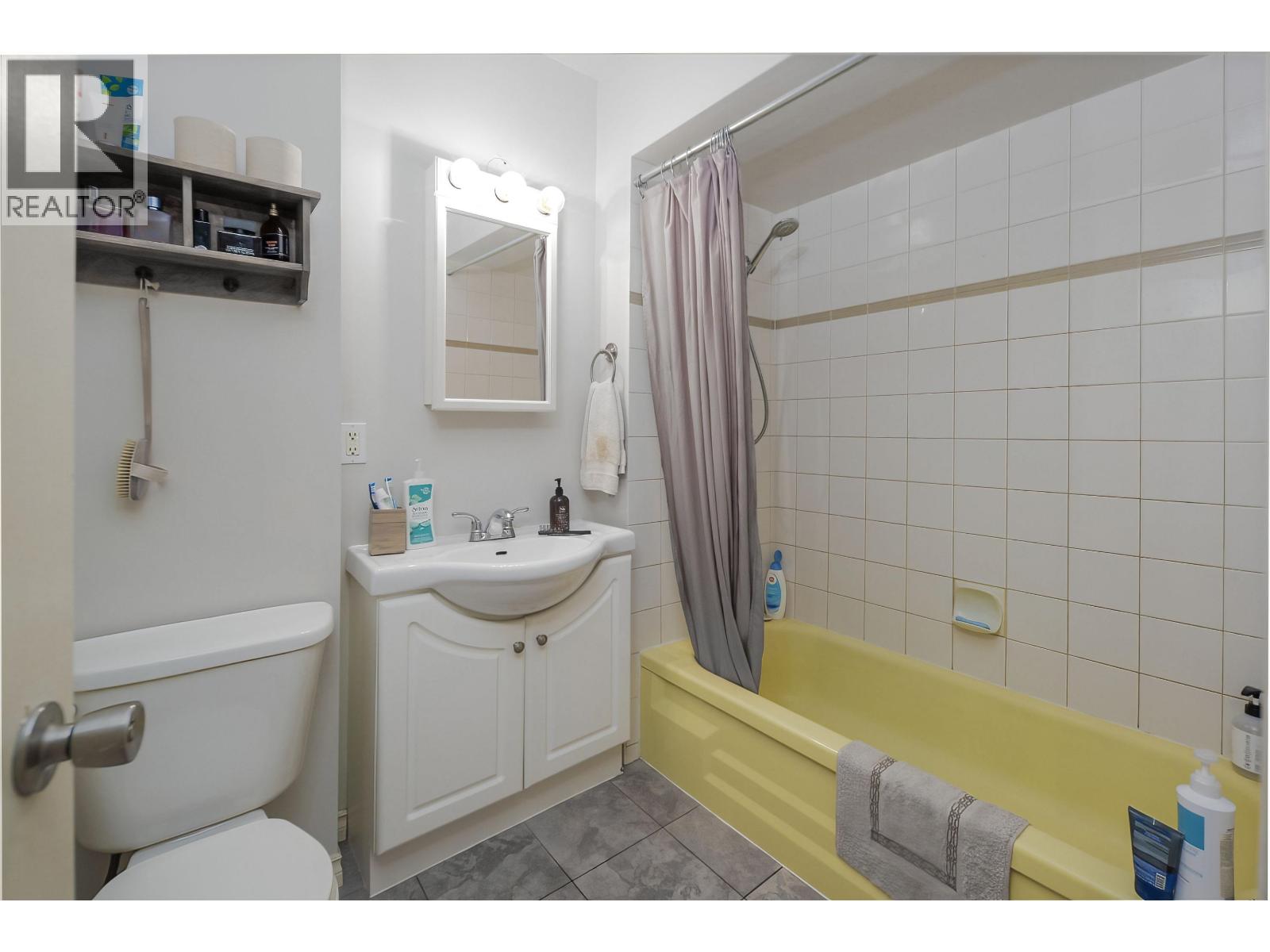 5353 Hastings Street, Burnaby, British Columbia  V5B 1P9 - Photo 22 - C8078817