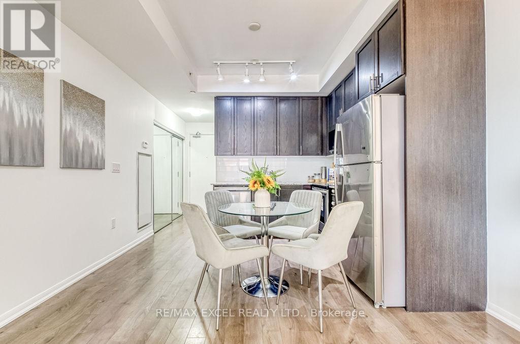 639 - 3091 Dufferin Street, Toronto, Ontario  M6A 0C4 - Photo 3 - W12880498