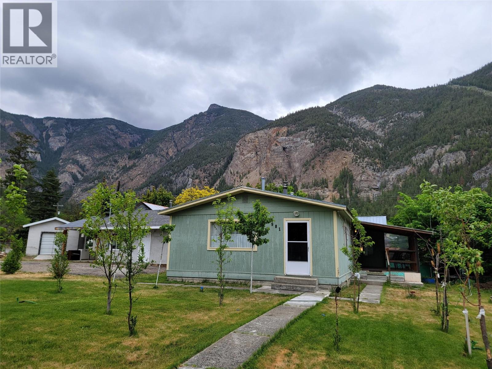 981 Scott Avenue, Hedley, British Columbia  V2X 1K0 - Photo 34 - 10387818