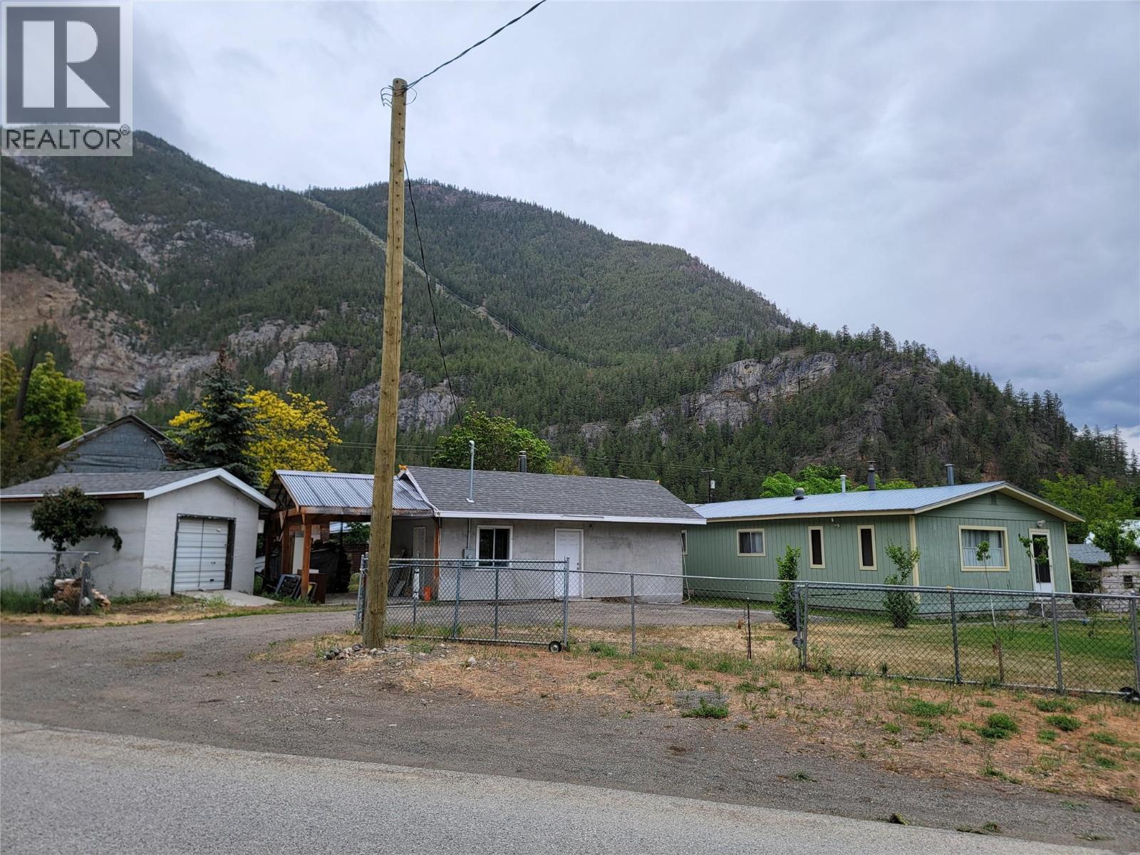 981 Scott Avenue, Hedley, British Columbia  V2X 1K0 - Photo 37 - 10387818