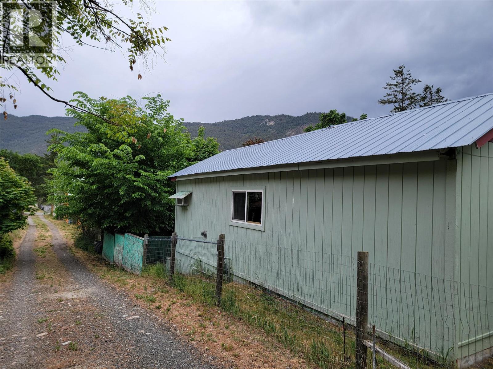 981 Scott Avenue, Hedley, British Columbia  V2X 1K0 - Photo 42 - 10387818