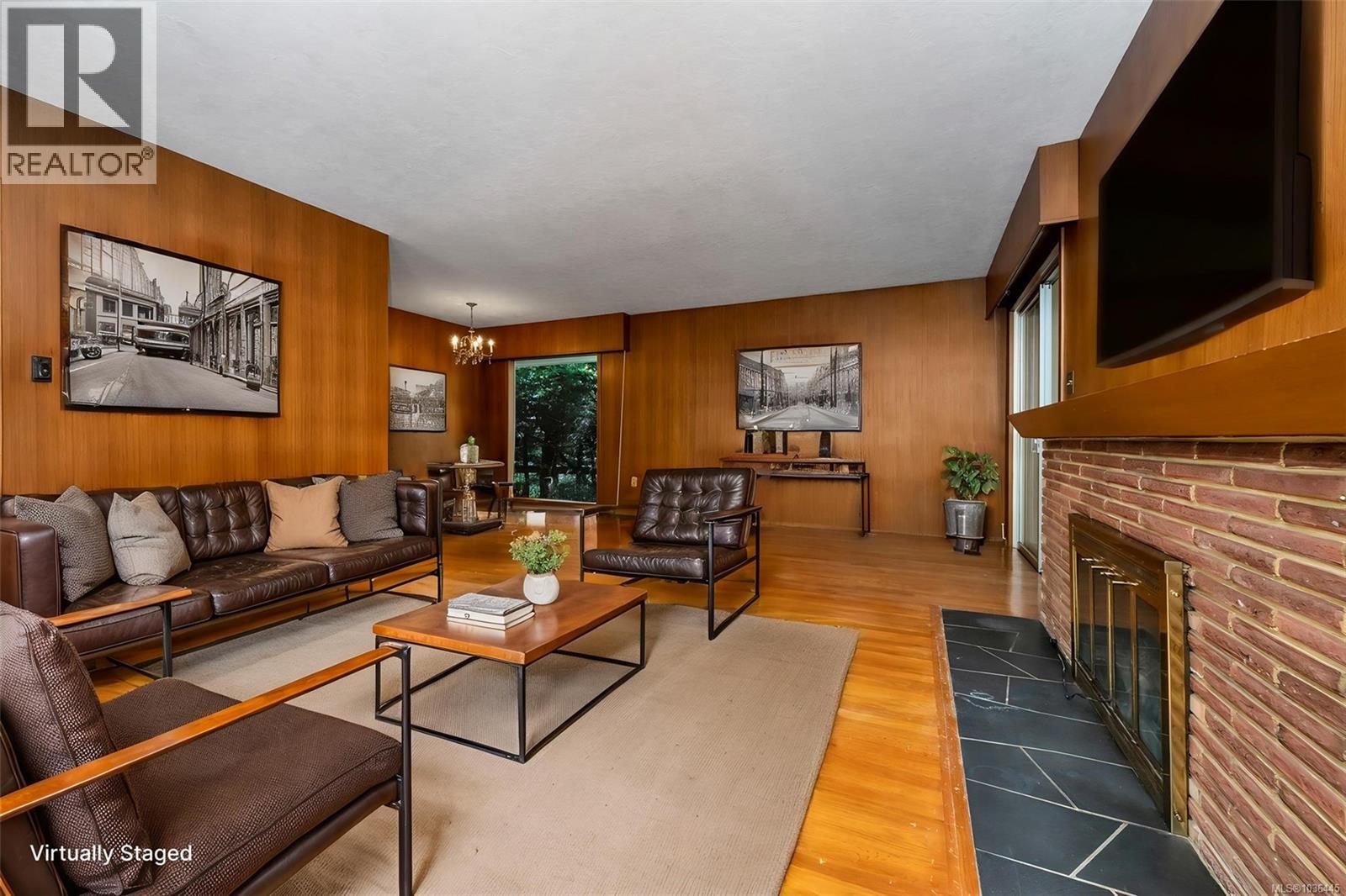 3564 James Hts, Saanich, British Columbia  V8P 3R5 - Photo 10 - 1036445