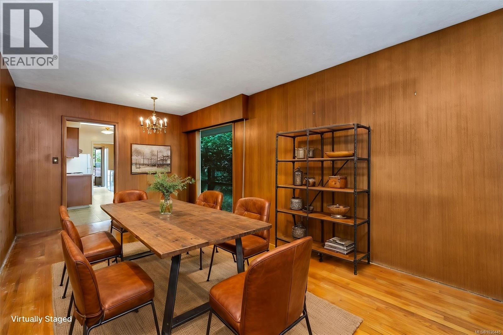 3564 James Hts, Saanich, British Columbia  V8P 3R5 - Photo 16 - 1036445