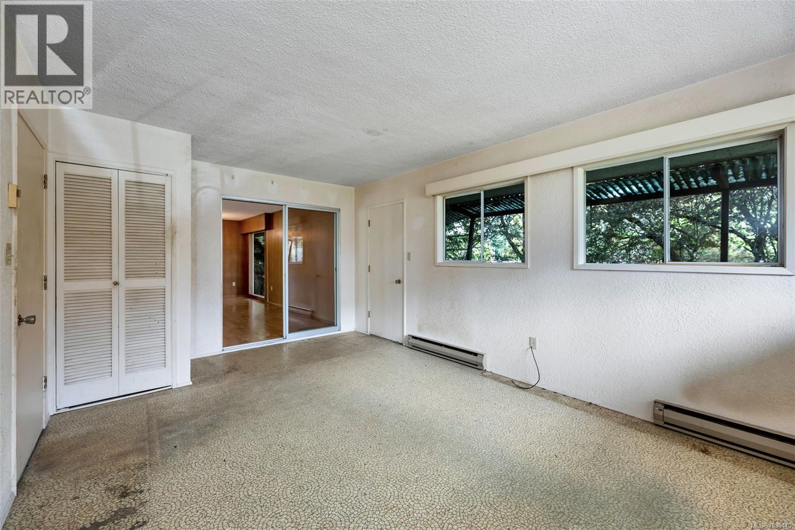 3564 James Hts, Saanich, British Columbia  V8P 3R5 - Photo 24 - 1036445