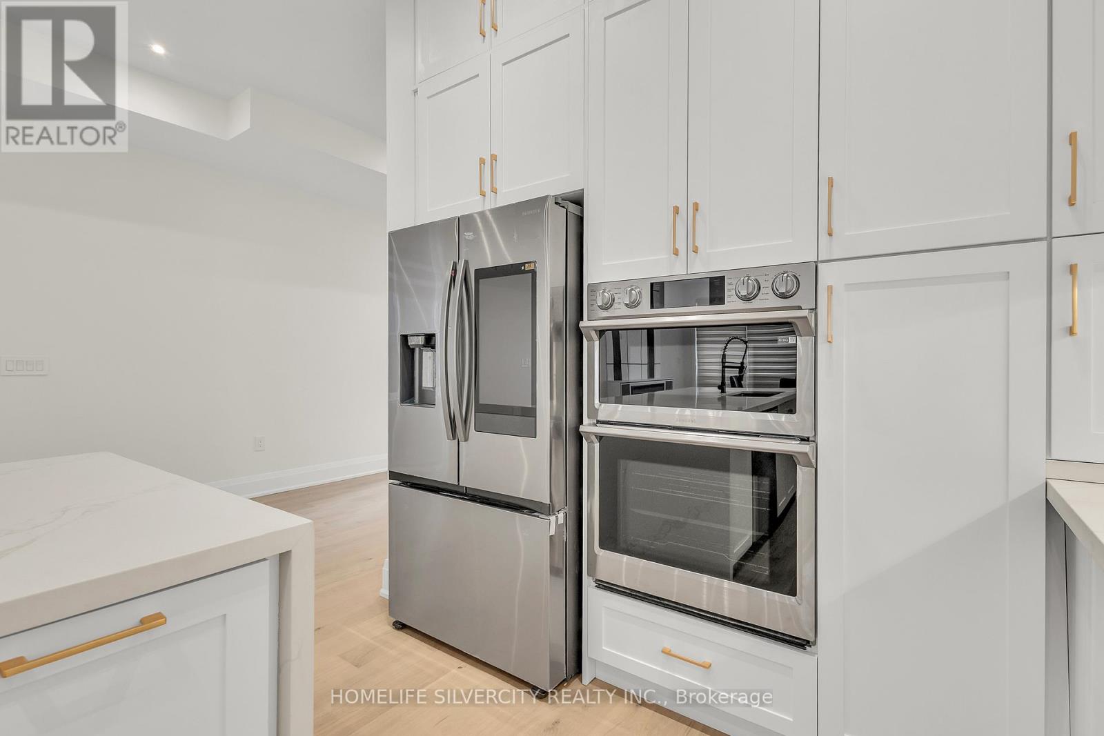 25a Pine Avenue N, Mississauga, Ontario  L5H 2P9 - Photo 13 - W13137416
