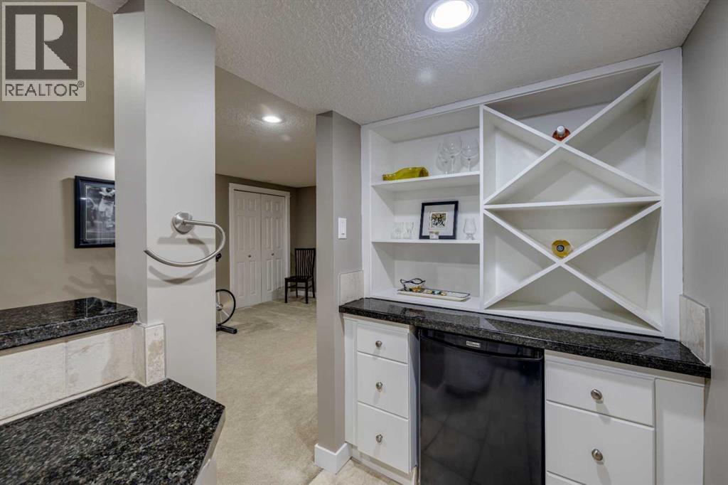 5207 Grove Hill Road SW, Calgary, Alberta  T3E 4G7 - Photo 35 - A2305858
