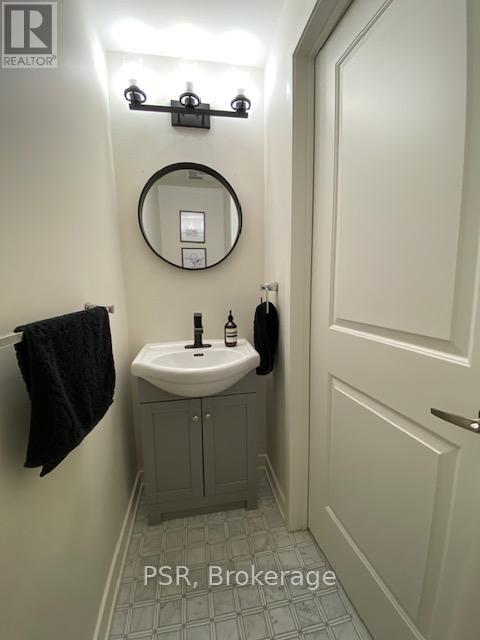 Th6 - 19 Anndale Drive, Toronto, Ontario  M2N 0H2 - Photo 5 - C13137252