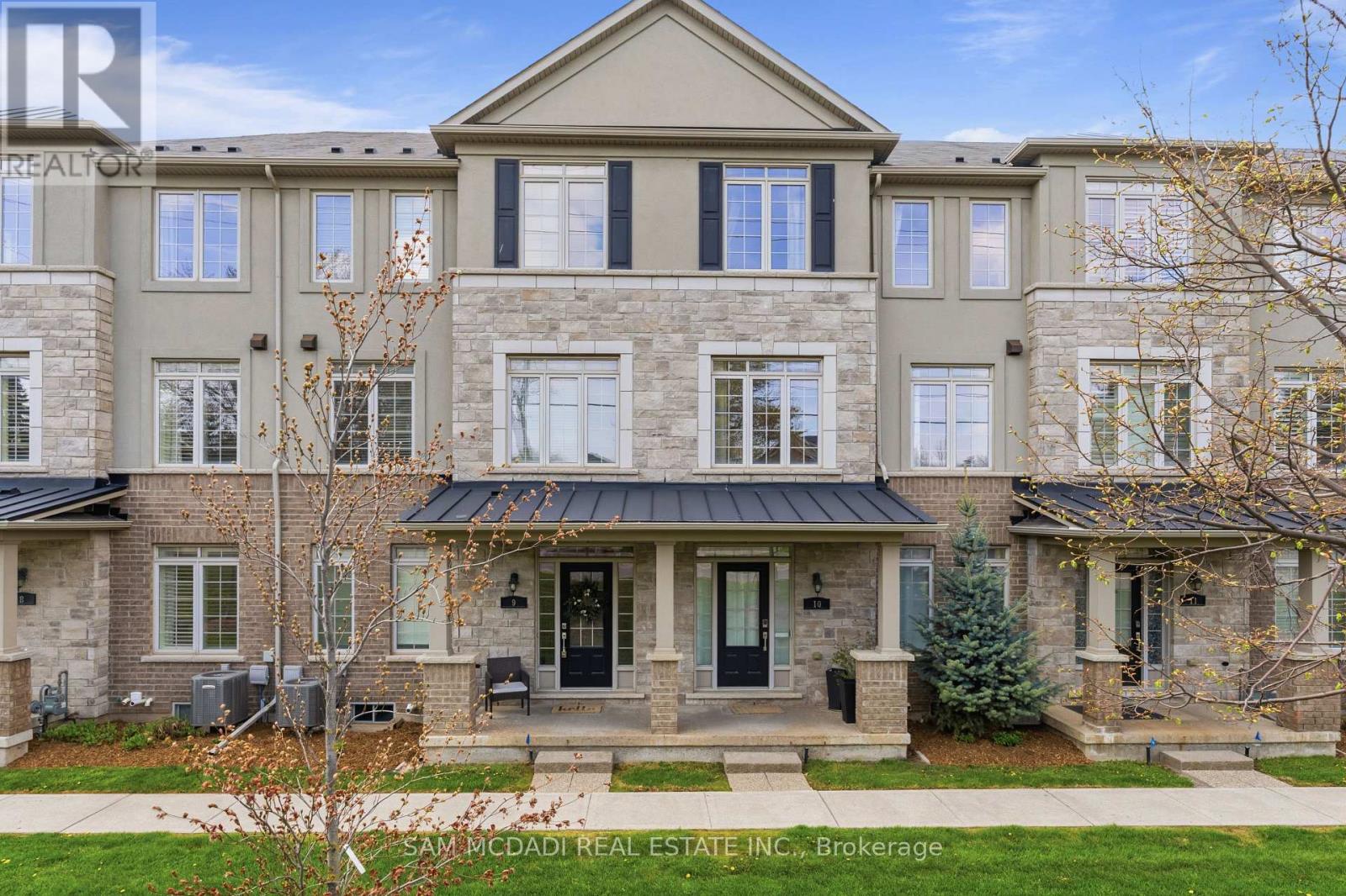 9 - 215 DUNDAS STREET E, Hamilton, Ontario