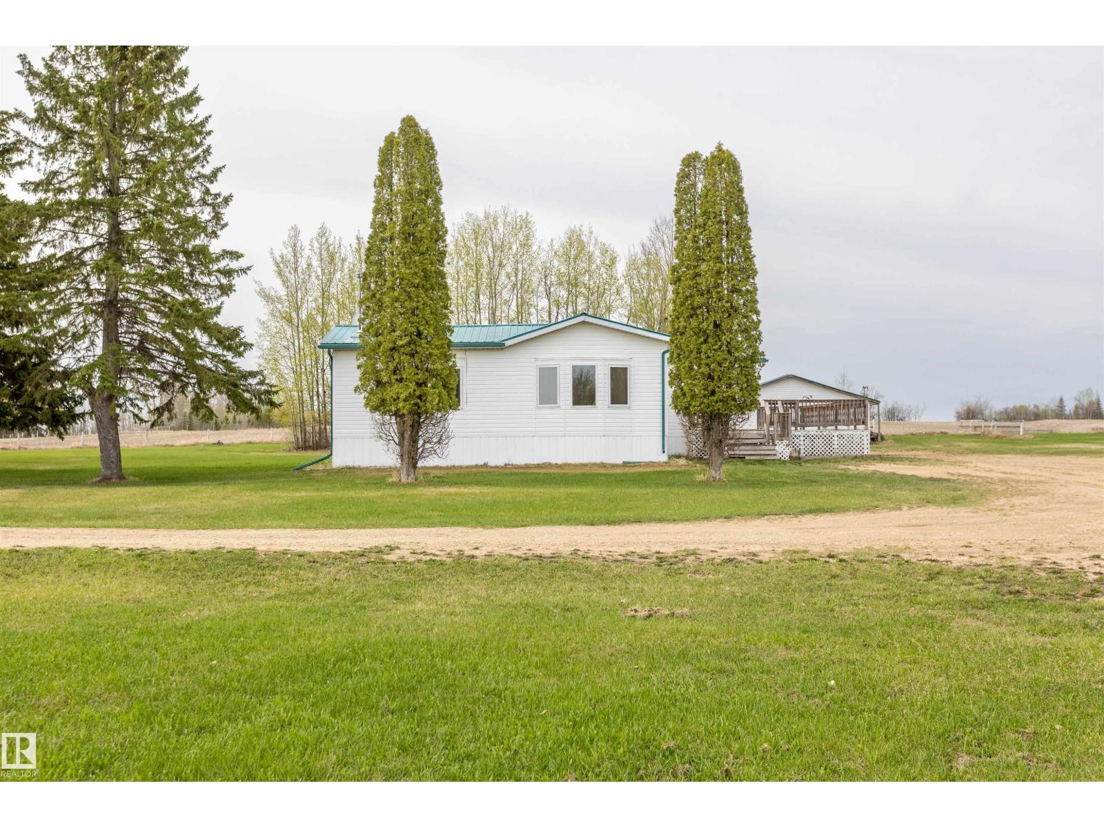 57022 Range Road 274, Rural Sturgeon County, Alberta  T8R 1Y8 - Photo 6 - E4488190
