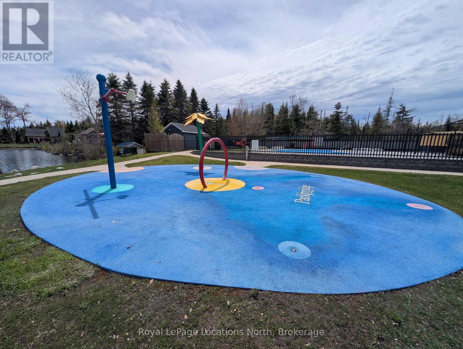 20 Topaz Street W, Wasaga Beach, Ontario  L9Z 1X7 - Photo 39 - S13092532