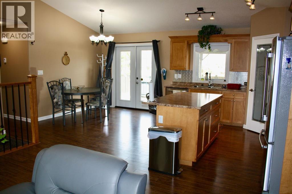 #37 Ball Place, Neilburg, Saskatchewan  S0M 2C0 - Photo 10 - A2311516