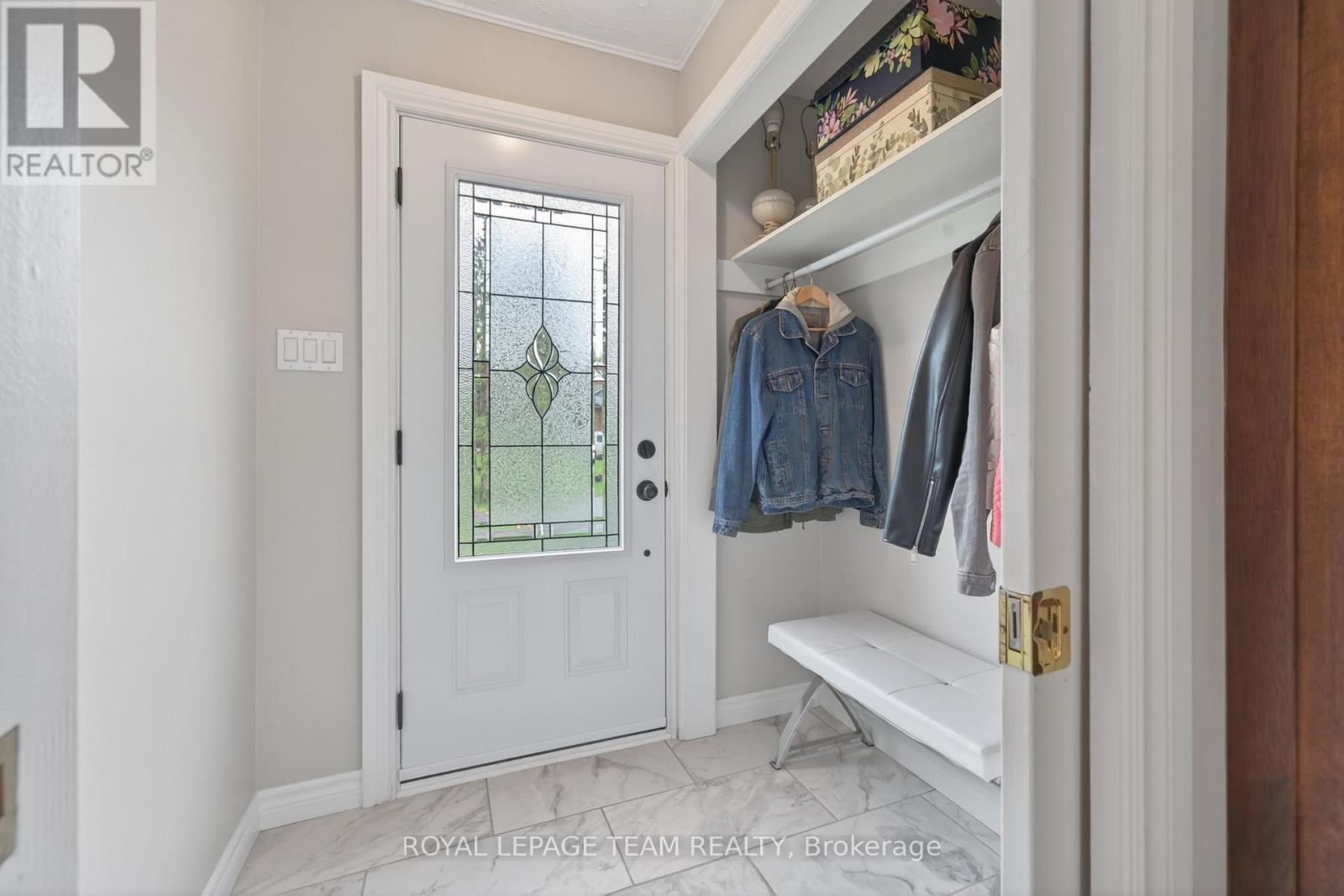 1509 Mayrene Crescent, Ottawa, Ontario  K4P 1B2 - Photo 4 - X13137456