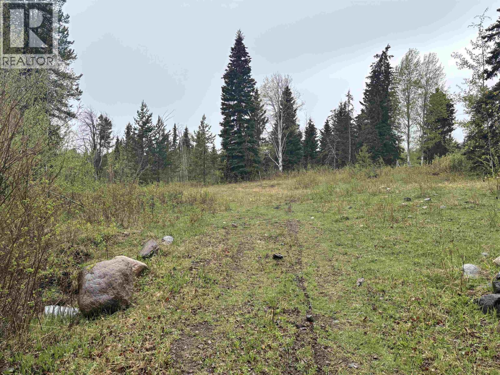 2954 Spout Lake Road, Lac La Hache, British Columbia  V0K 1T0 - Photo 11 - R3124487