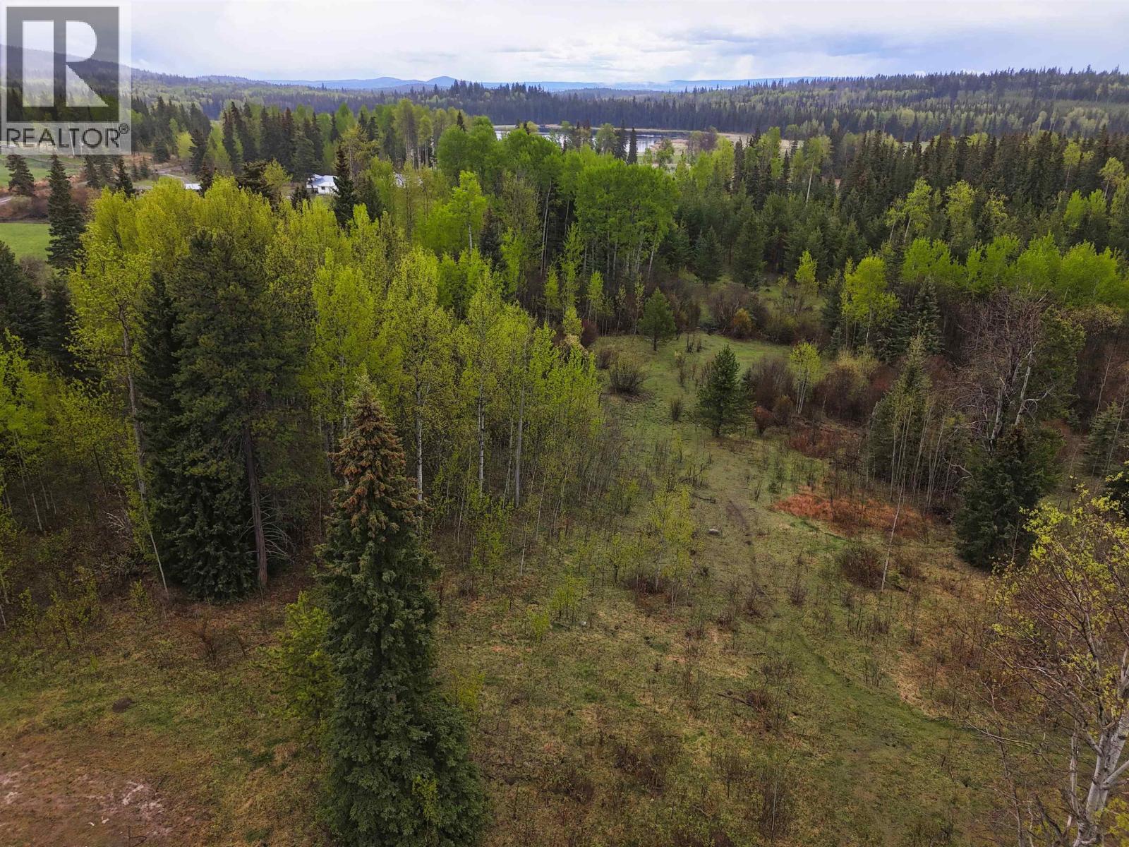 2954 Spout Lake Road, Lac La Hache, British Columbia  V0K 1T0 - Photo 6 - R3124487