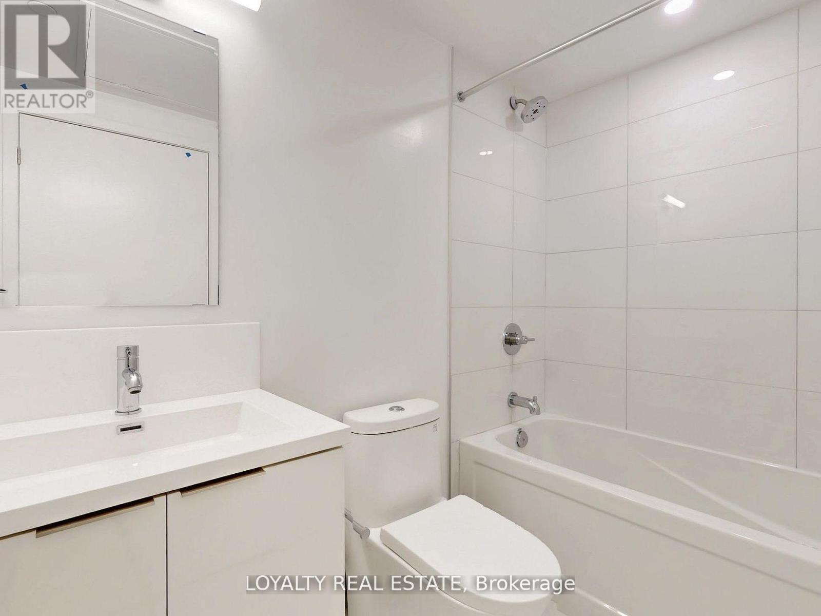 2713 - 230 Simcoe Street, Toronto, Ontario  M5T 1T4 - Photo 17 - C13137458