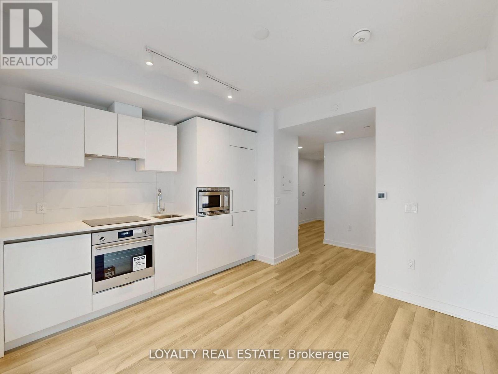 2713 - 230 Simcoe Street, Toronto, Ontario  M5T 1T4 - Photo 6 - C13137458