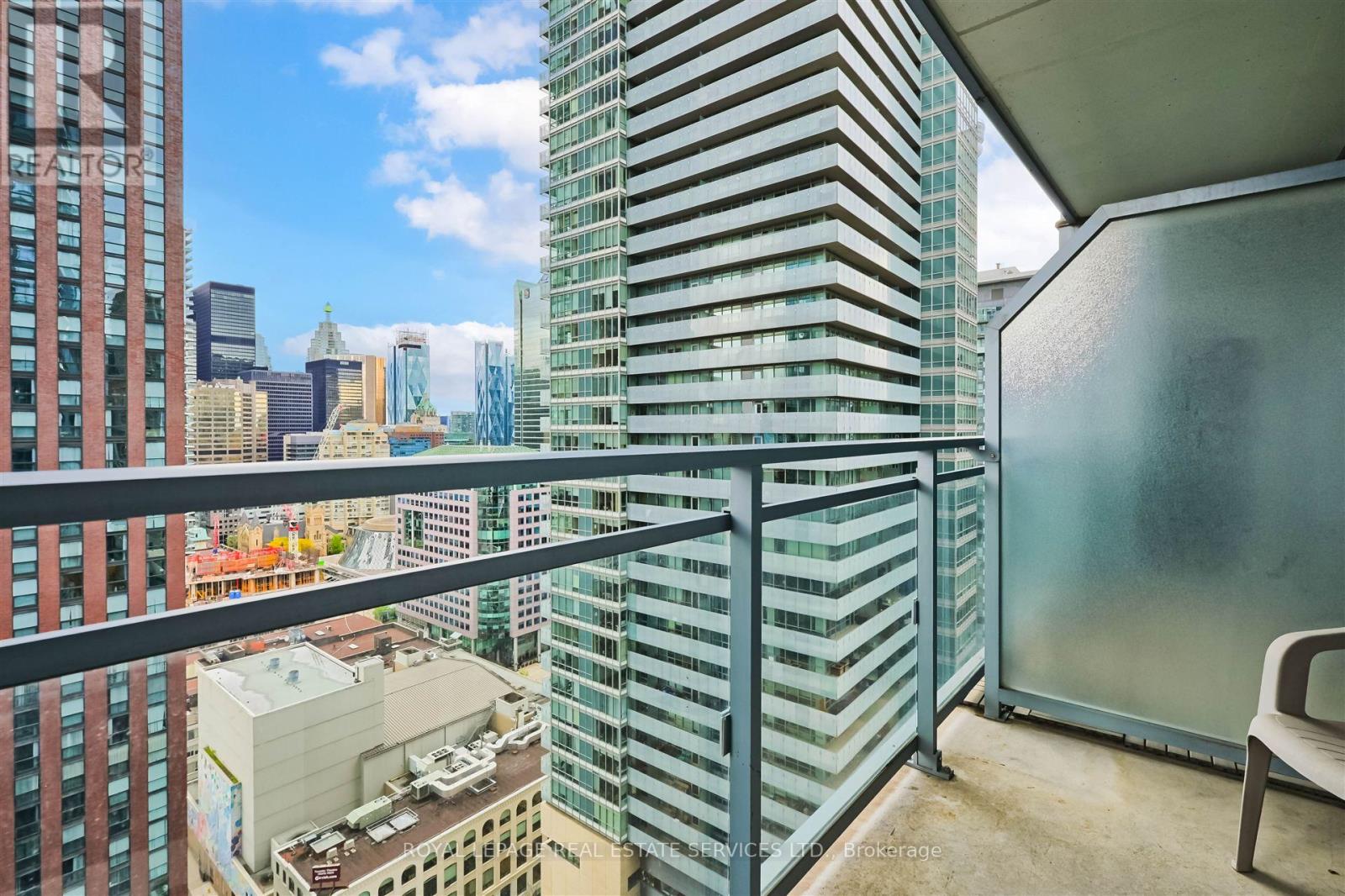2307 - 21 Widmer Street, Toronto, Ontario  M5V 2E8 - Photo 18 - C13137484