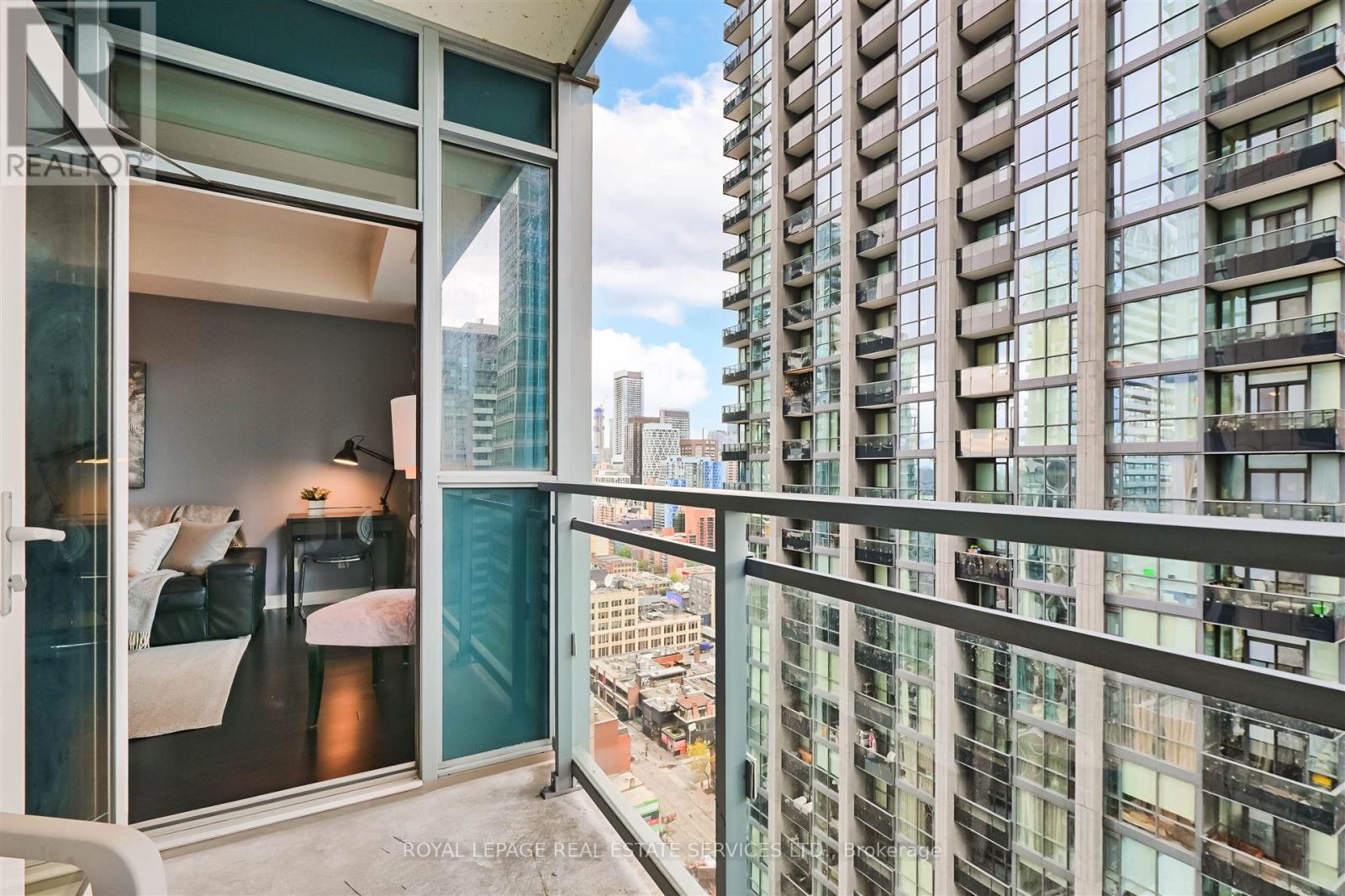 2307 - 21 Widmer Street, Toronto, Ontario  M5V 2E8 - Photo 19 - C13137484