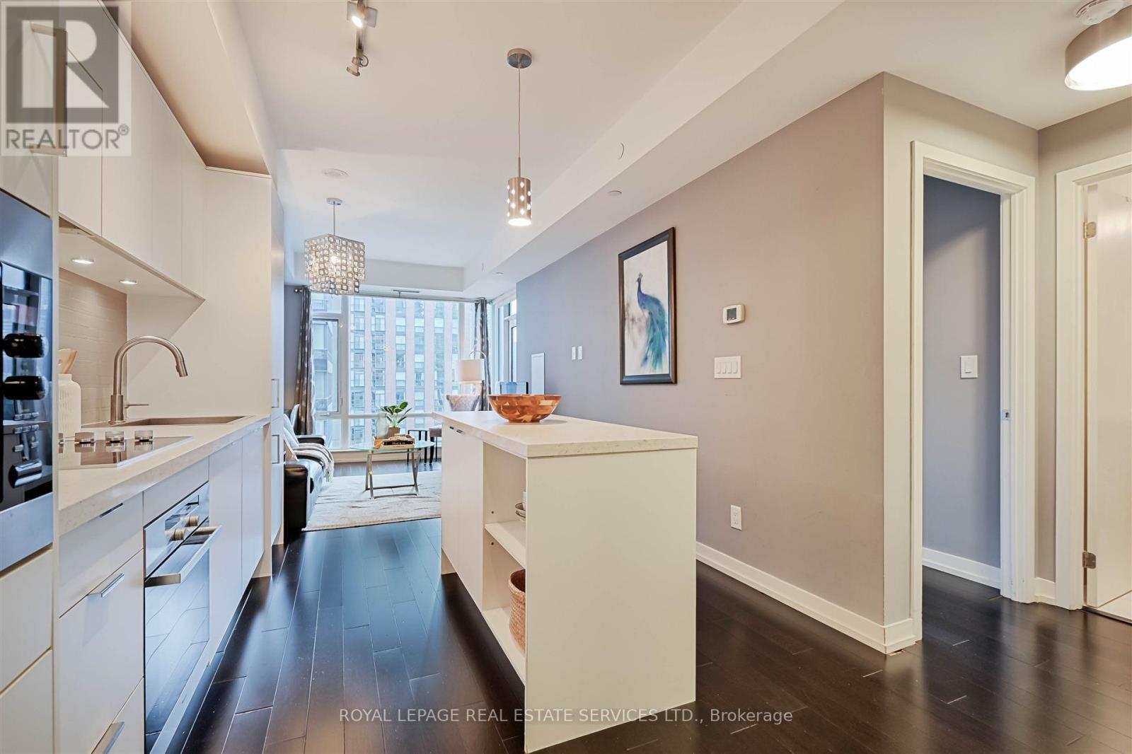 2307 - 21 Widmer Street, Toronto, Ontario  M5V 2E8 - Photo 4 - C13137484