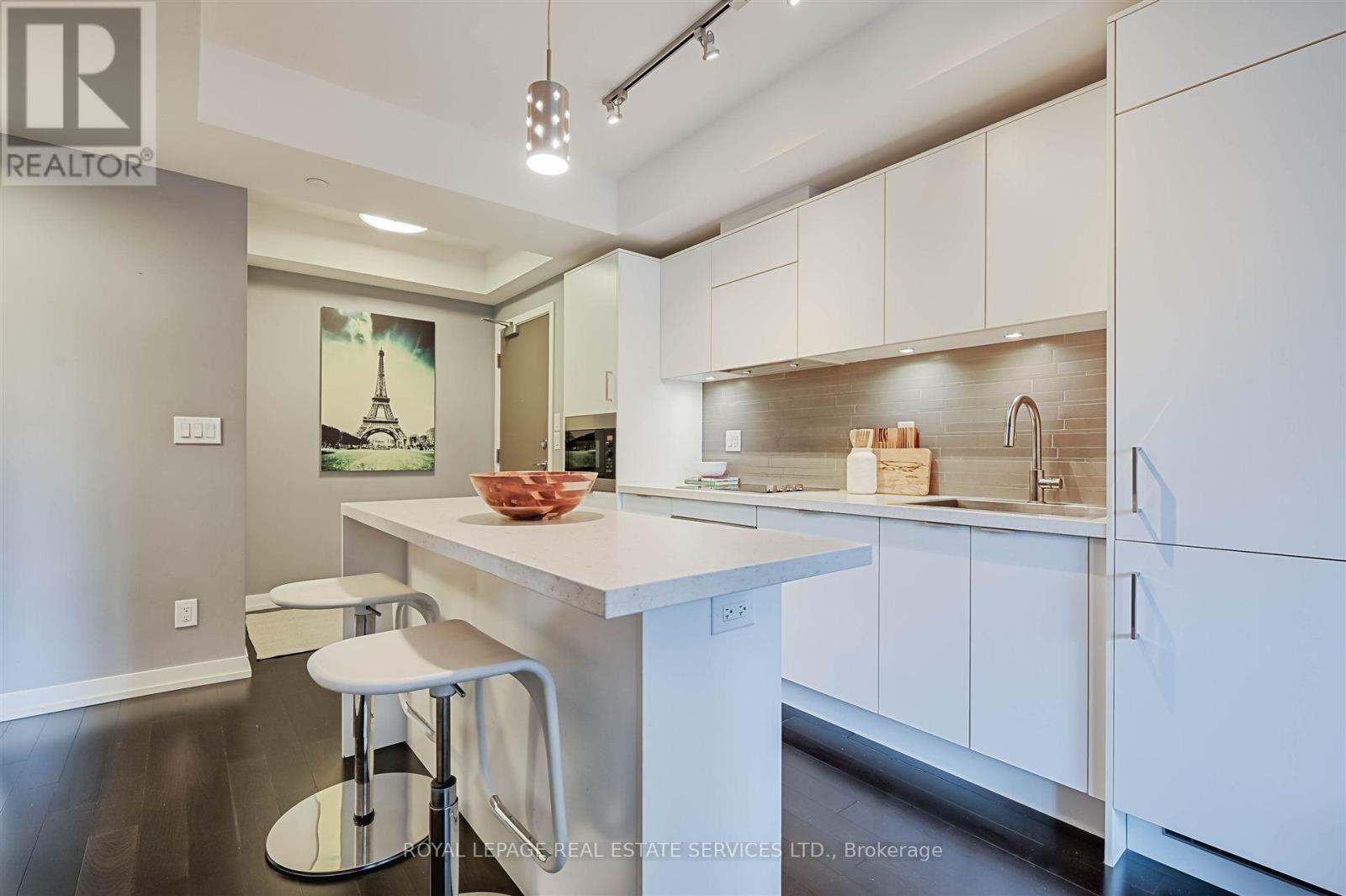 2307 - 21 Widmer Street, Toronto, Ontario  M5V 2E8 - Photo 6 - C13137484
