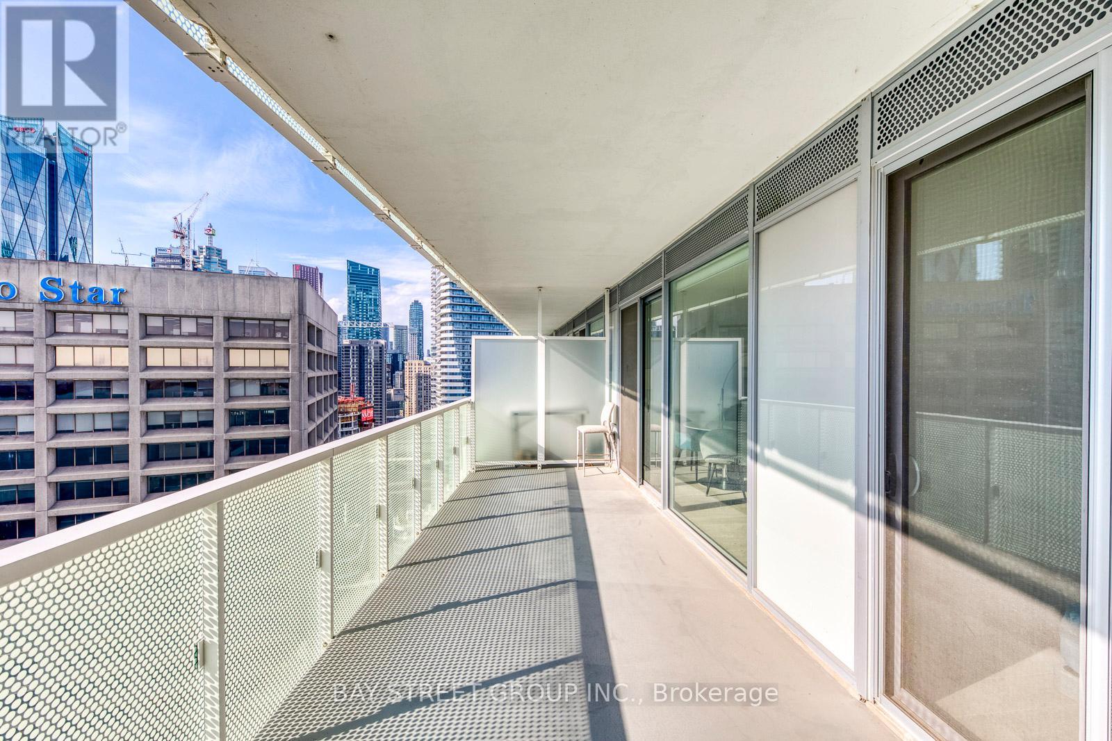 2905 - 15 Queens Quay E, Toronto, Ontario  M5E 0C5 - Photo 25 - C13137506