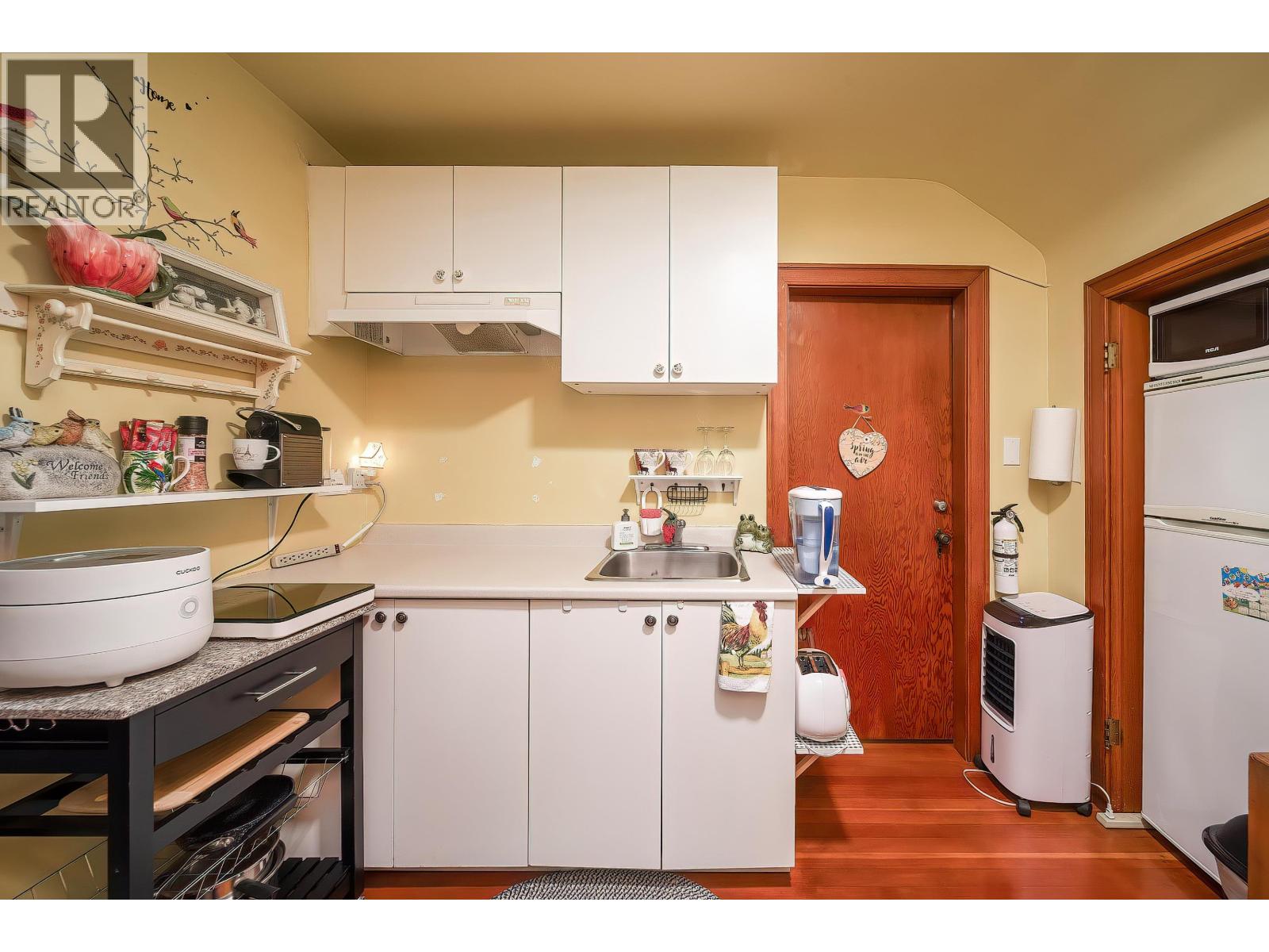 1320 Tenth Avenue, New Westminster, British Columbia  V3M 3H9 - Photo 17 - R3110813