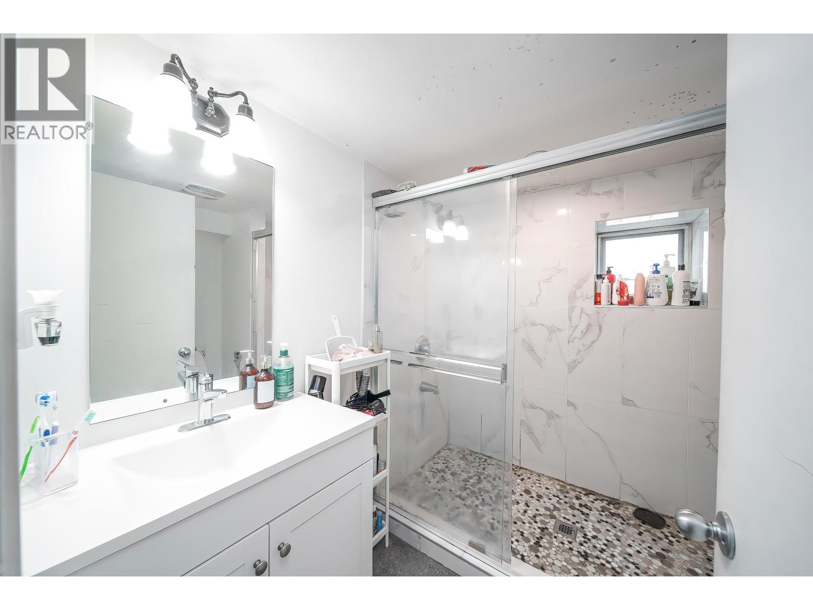 1320 Tenth Avenue, New Westminster, British Columbia  V3M 3H9 - Photo 23 - R3110813