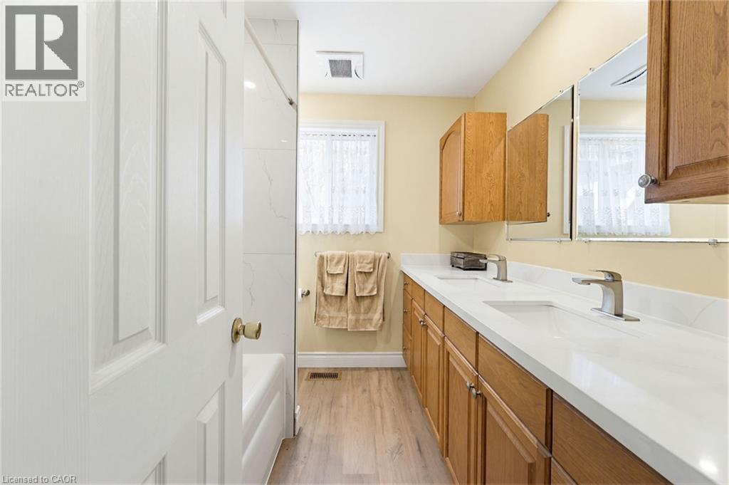 10 Huisman Lane, Hamilton, Ontario  L8N 2Z7 - Photo 32 - 40830877