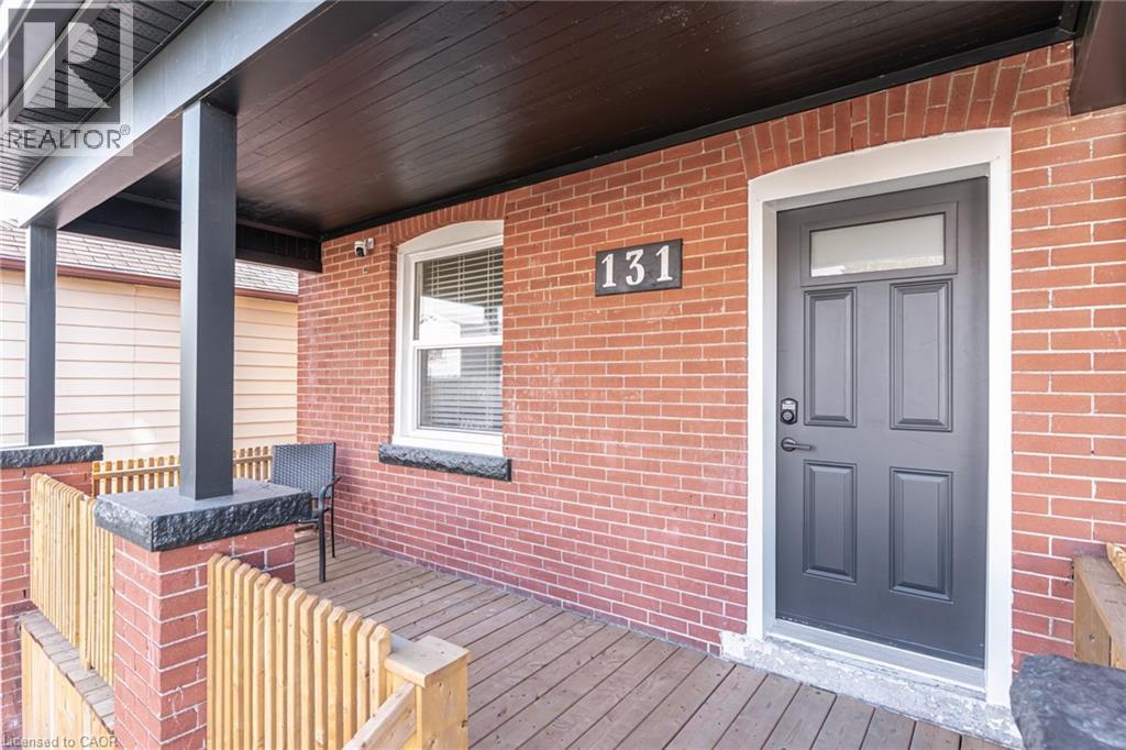 131 Park Row N, Hamilton, Ontario  L8H 4E7 - Photo 2 - 40830663
