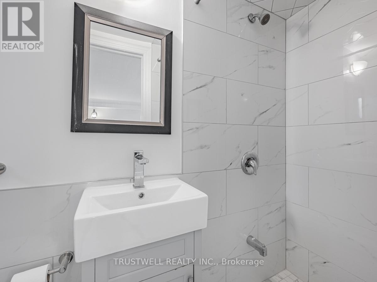 C - 90 Galt Avenue, Toronto, Ontario  M4M 2Z3 - Photo 6 - E13137504