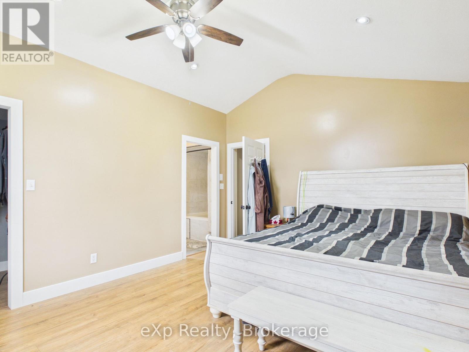 569 Louisa Street, West Grey, Ontario  N0G 1C0 - Photo 25 - X13137550
