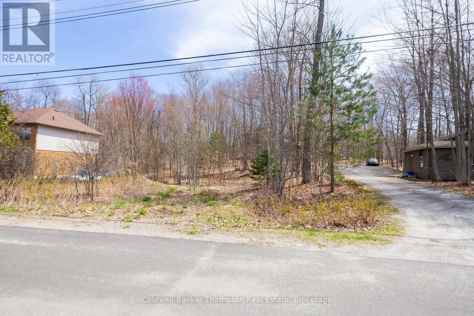 33 Shaw Crescent, Huntsville, Ontario  P1H 1T7 - Photo 2 - X13137552