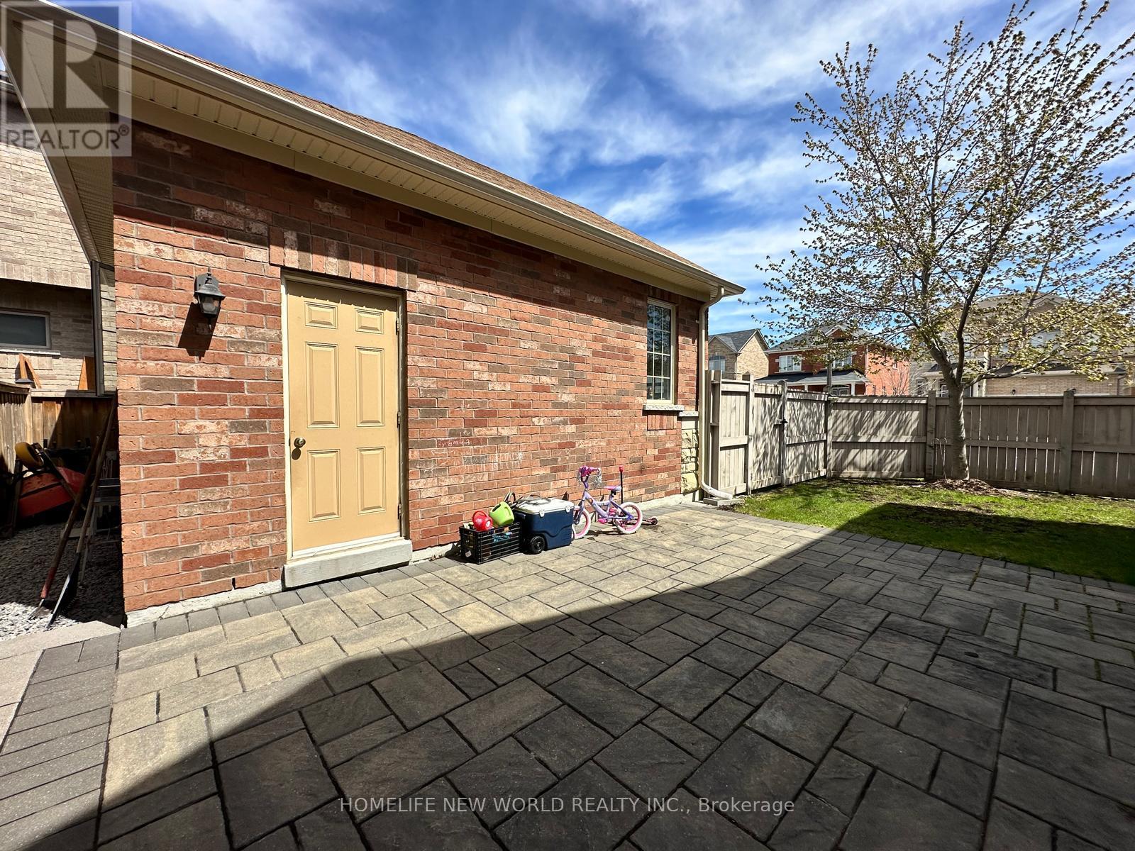 298 West Lawn Crescent, Whitchurch-Stouffville, Ontario  L4A 1X3 - Photo 7 - N13137500