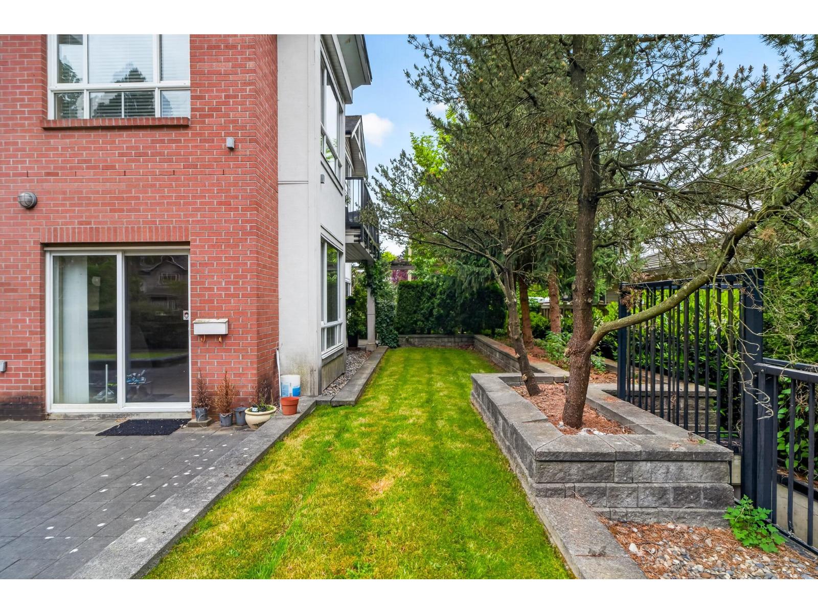 104 14960 102a Avenue, Surrey, British Columbia  V3R 6A3 - Photo 8 - R3124489
