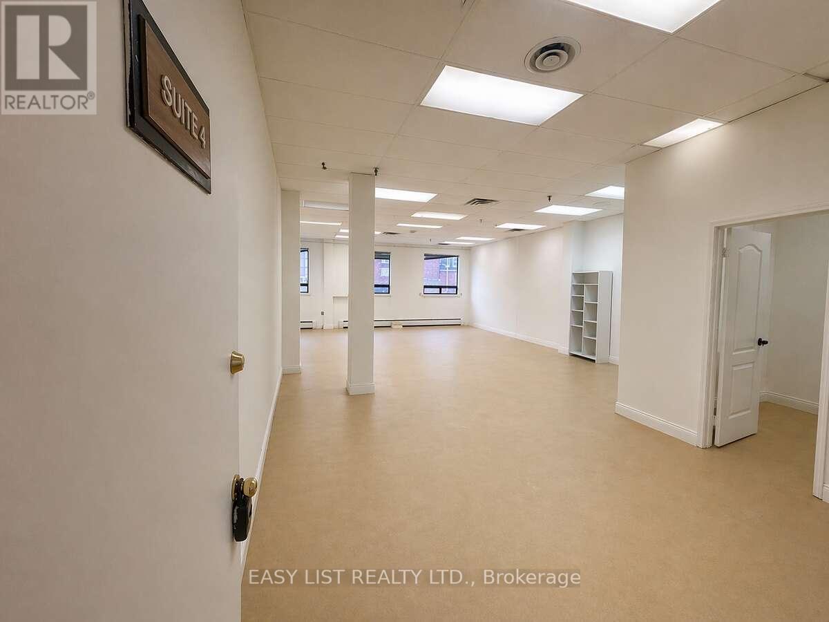 4 - 1818 Eglinton Avenue W, Toronto, Ontario  M6E 2H6 - Photo 3 - W13137464