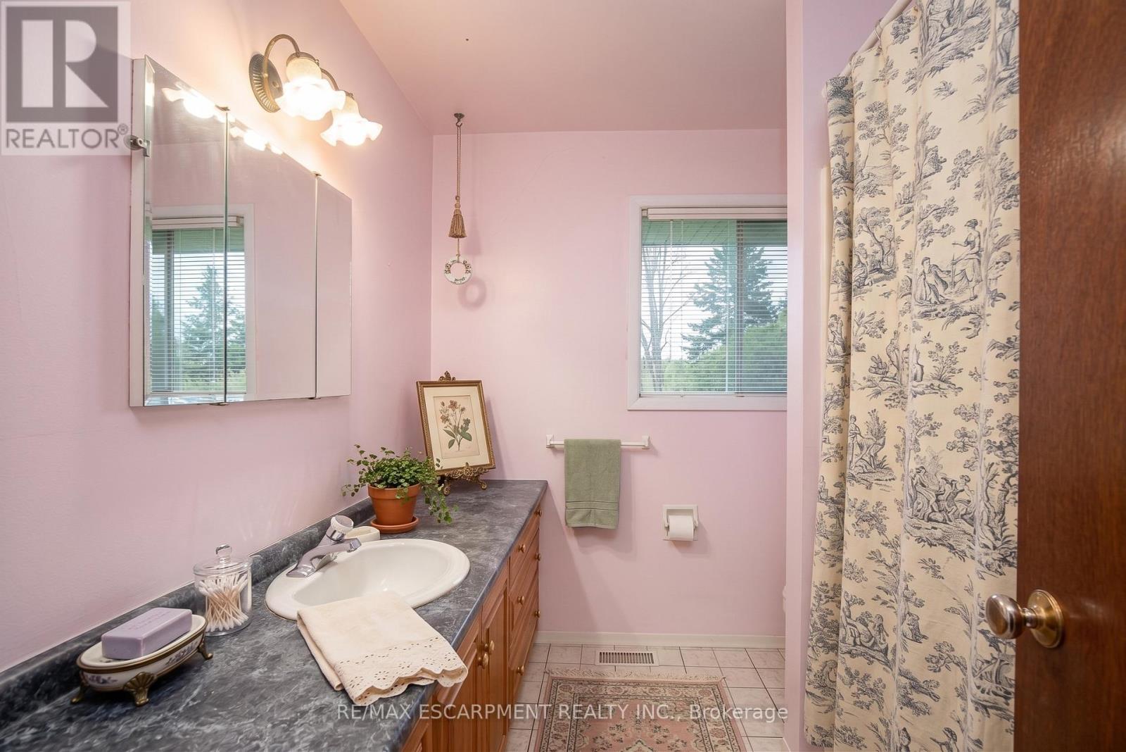 1515 Burloak Drive, Oakville, Ontario  L6M 4J7 - Photo 18 - W13137518