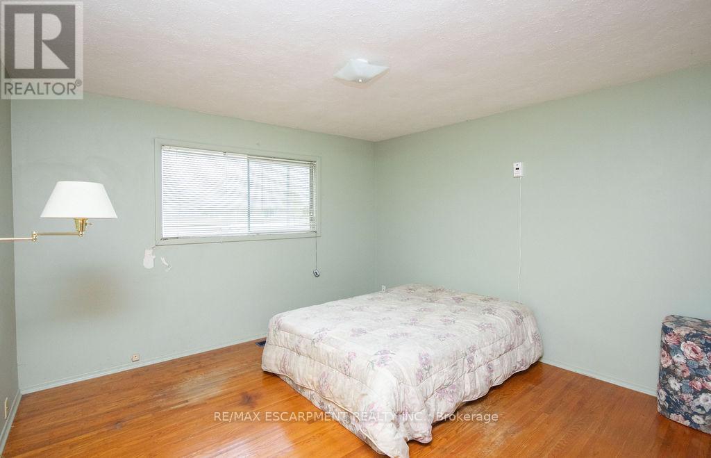 1515 Burloak Drive, Oakville, Ontario  L6M 4J7 - Photo 21 - W13137518
