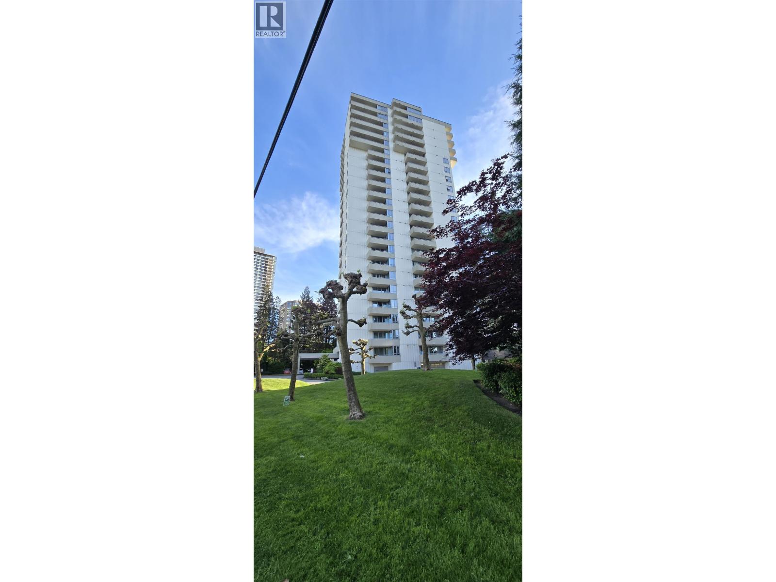307 5645 BARKER AVENUE, Burnaby, British Columbia