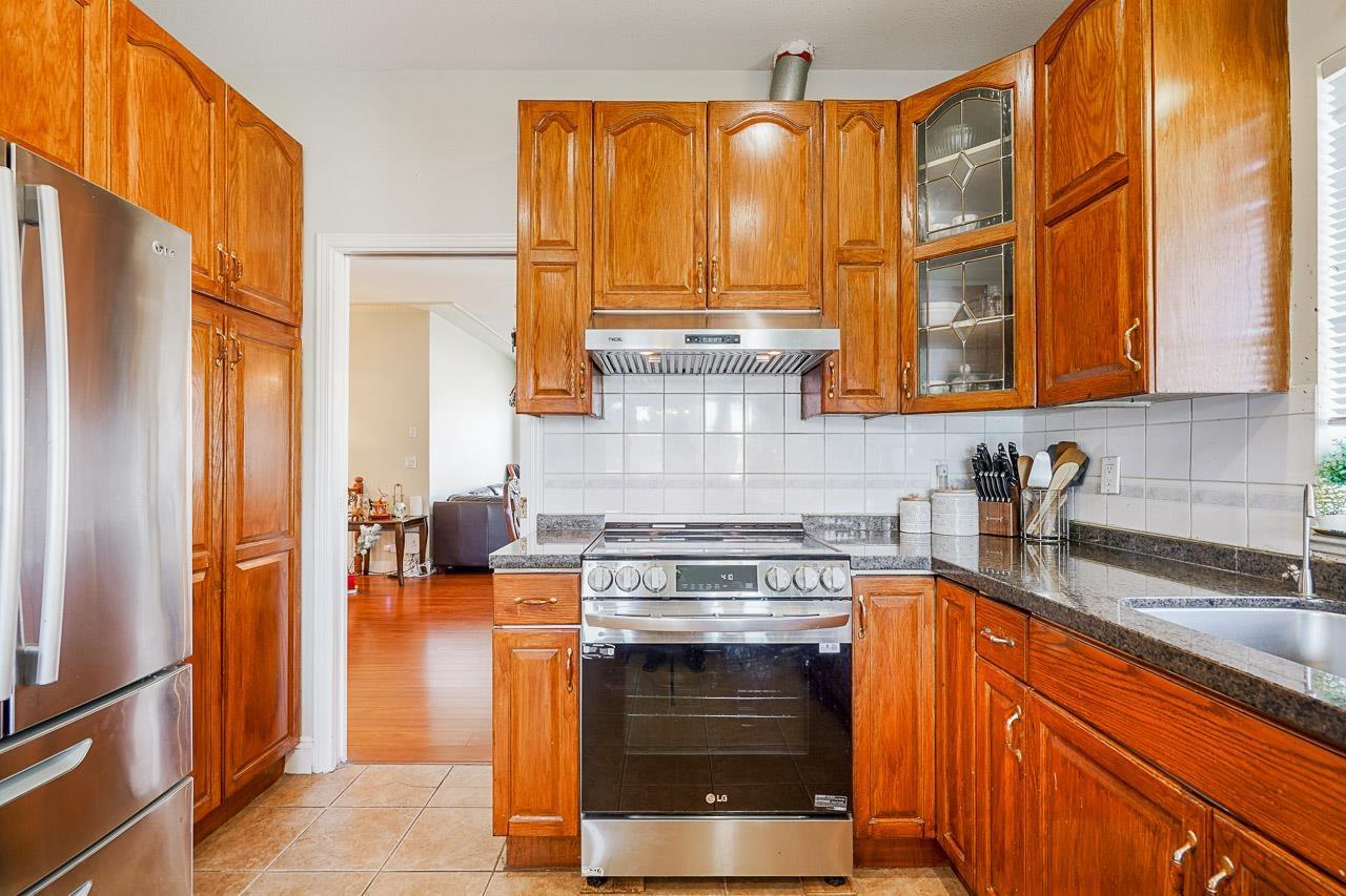 12246 64a Avenue, Surrey, British Columbia  V3W 3R8 - Photo 12 - R3124262