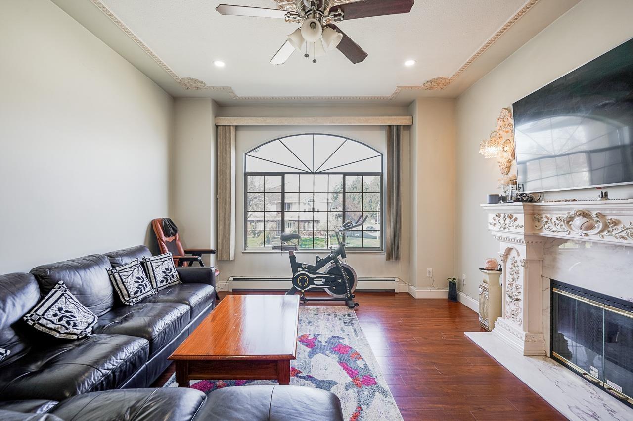 12246 64a Avenue, Surrey, British Columbia  V3W 3R8 - Photo 6 - R3124262