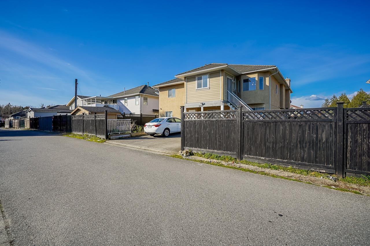 12246 64a Avenue, Surrey, British Columbia  V3W 3R8 - Photo 36 - R3124262
