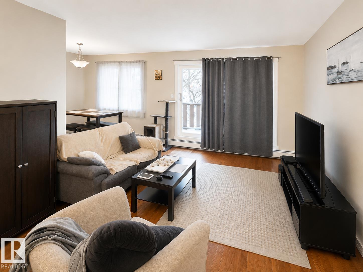 #10 11108 108 Av Nw, Edmonton, Alberta  T5H 3Z3 - Photo 2 - E4488195