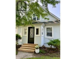 8 SOUTH STREET W, Orillia, Ontario