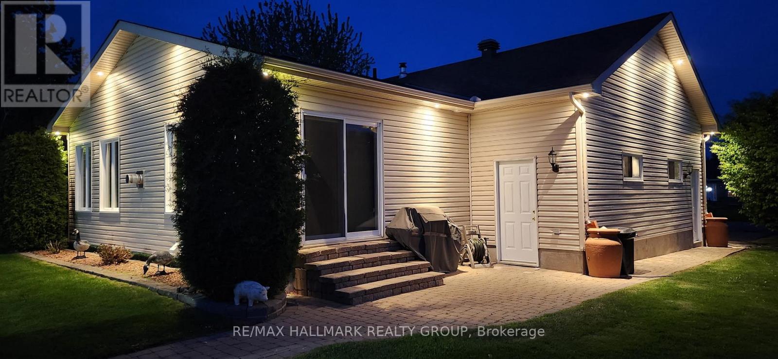 2039 Onyx Street, Ottawa, Ontario  K0A 3H0 - Photo 41 - X13133136