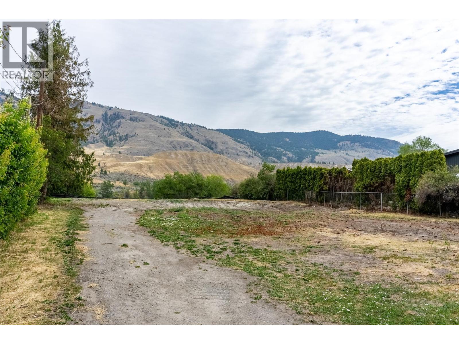 2690 Thompson Drive, Kamloops, British Columbia  V2C 4L4 - Photo 5 - 10386854