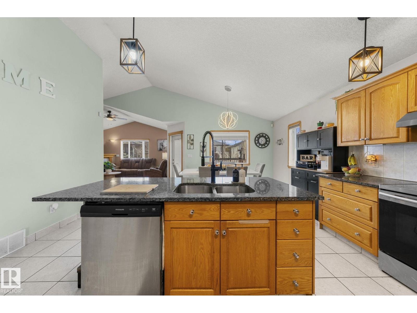 16513 67a St Nw, Edmonton, Alberta  T5Z 3M5 - Photo 8 - E4488187