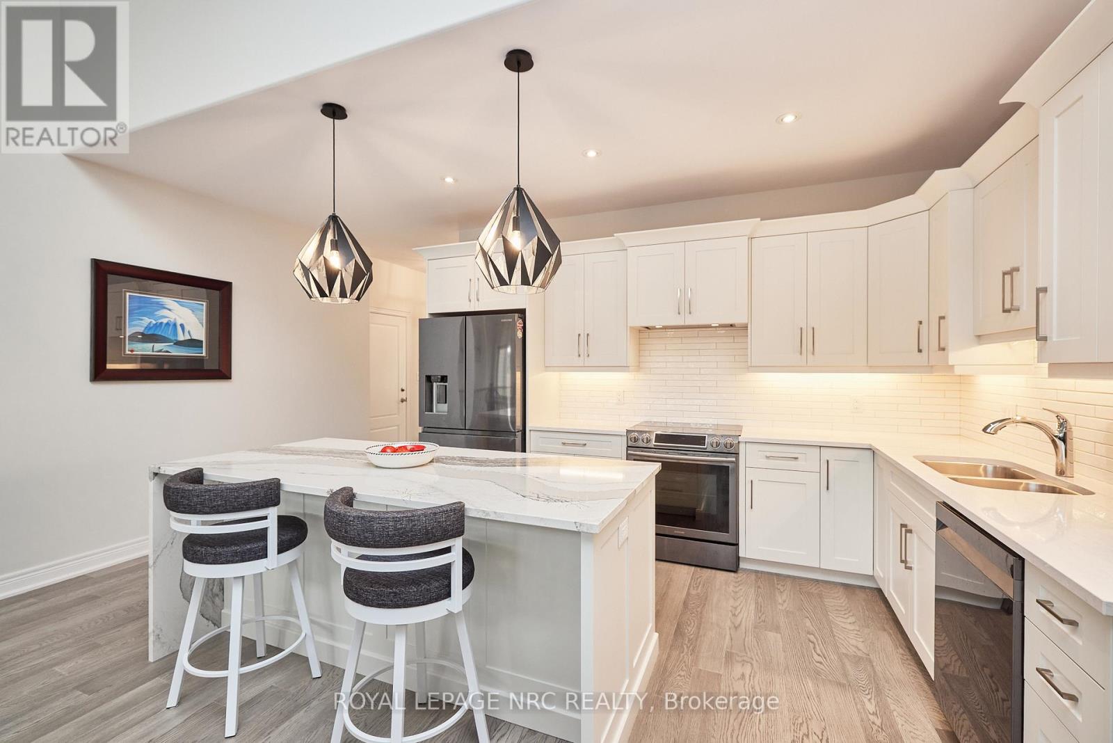 9 Sassafras Row, Fort Erie (Ridgeway), Ontario  L0S 1N0 - Photo 15 - X13137568