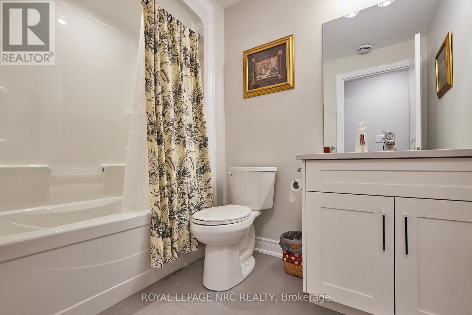9 Sassafras Row, Fort Erie (Ridgeway), Ontario  L0S 1N0 - Photo 38 - X13137568