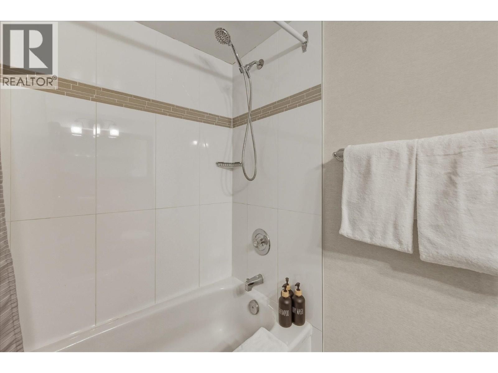 423 4200 Whistler Way, Whistler, British Columbia  V8E 1J4 - Photo 20 - R3124481